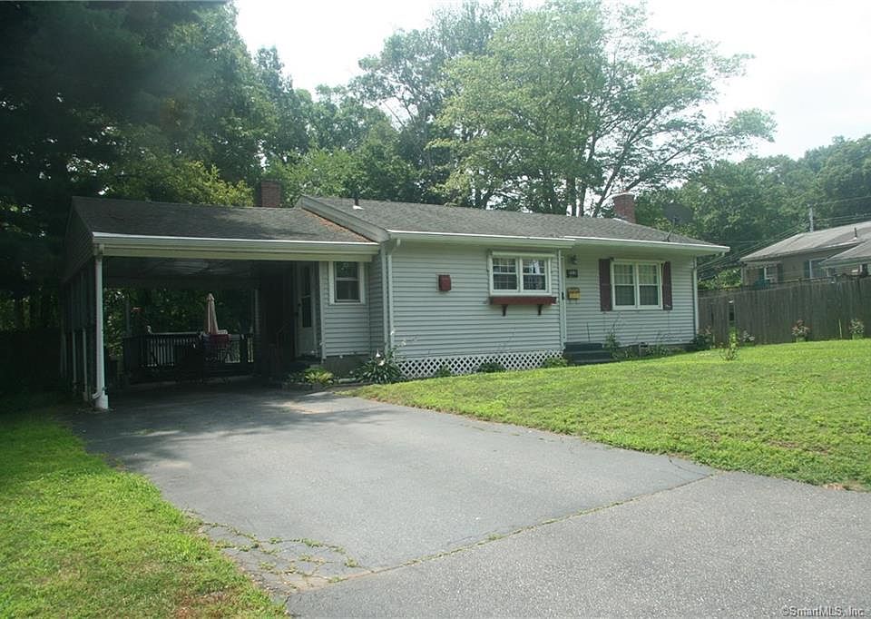 1st image of 222 Arbutus St