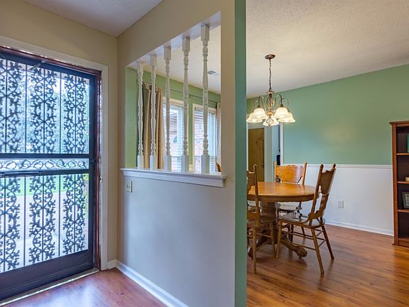 4th image of 1885 Tissington Dr