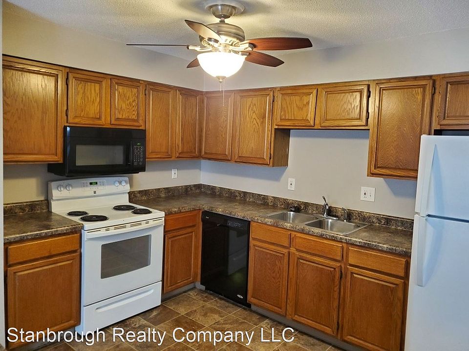 1st image of 1004 SE Belmont Dr #37