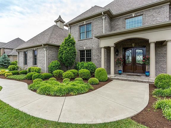 2nd image of 102 Keene Manor Cir