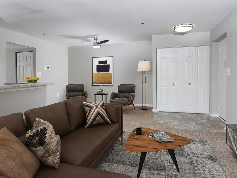 Yorkshire Apartments — Photo 5