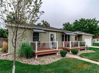 307 S Washington St, Maysville, MO 64469