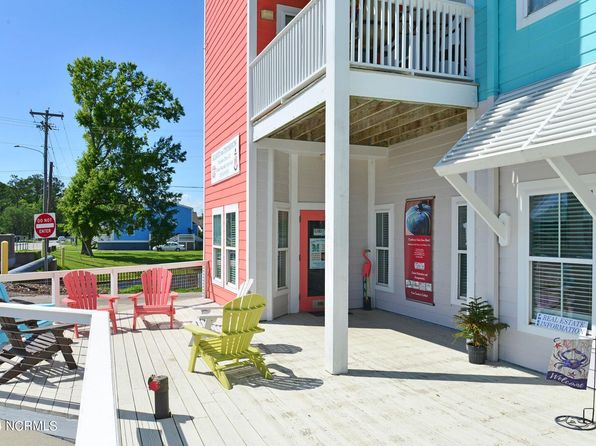 (undisclosed Address)