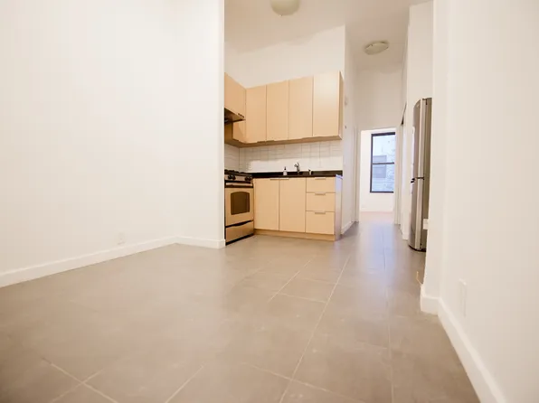 181 East Broadway image 1 of 5