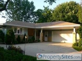 1448 Hiawatha Dr, Beaver Dam, WI 53916