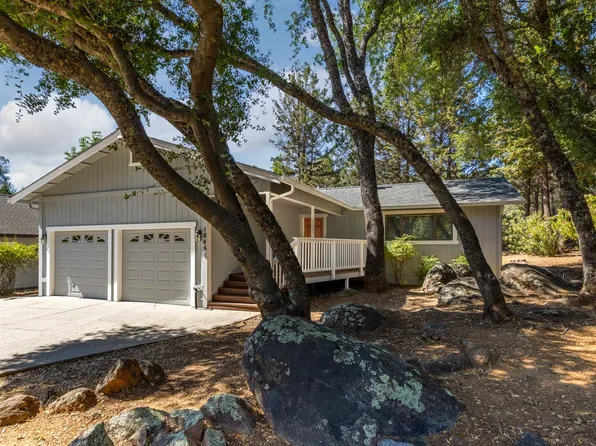 18466 Wildflower Dr, Penn Valley, CA 95946