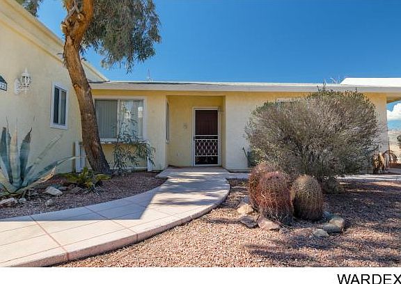3rd image of 3022 Rosewood Ave