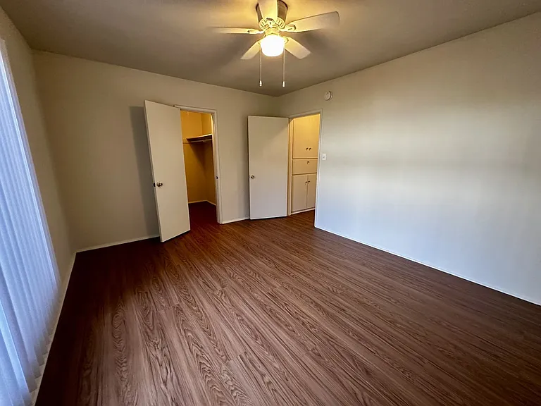 1116 N Louise St — Photo 19