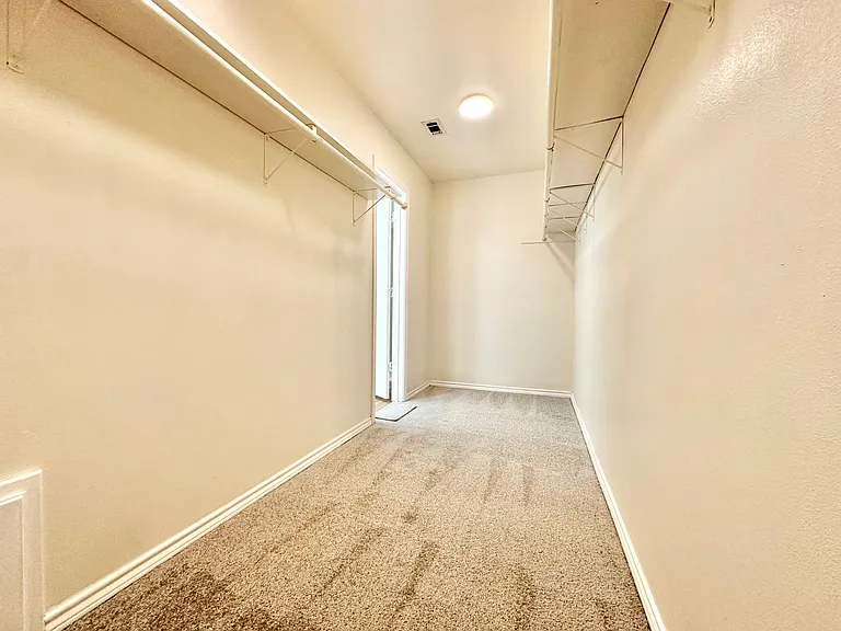 8869 Liberty Rd — Photo 16