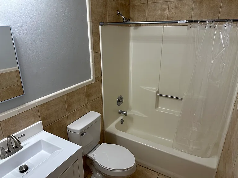 2732 S 17th St #D — Photo 12