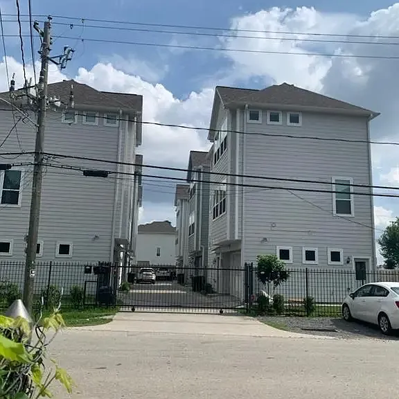 709 Link Rd — Photo 3