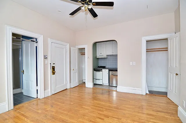 18 Fayette St #4 — Photo 3