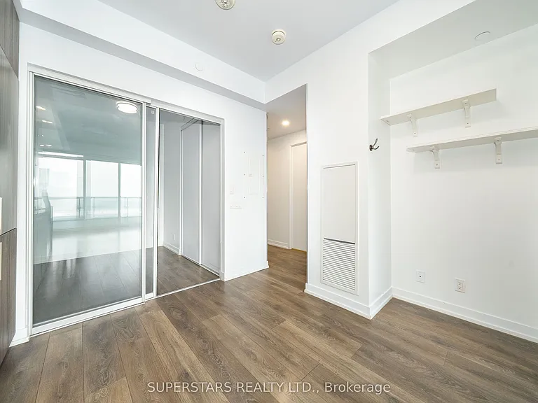 5 Buttermill Ave #1905 — Photo 11