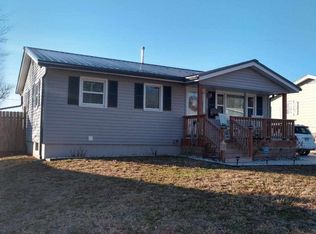 1509 W 15th St, Junction City, KS 66441