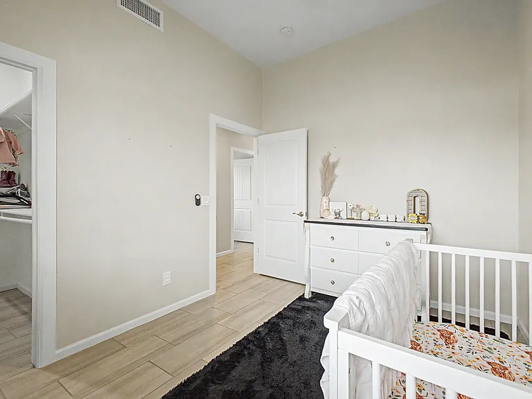 208 S Montgomery Pl — Photo 28