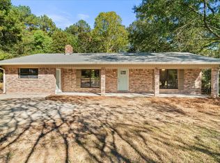 34 Cottage View Dr, Ellisville, MS 39437