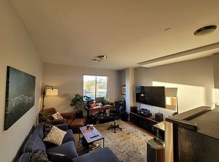 494 Lorimer St #302, Brooklyn, NY 11211