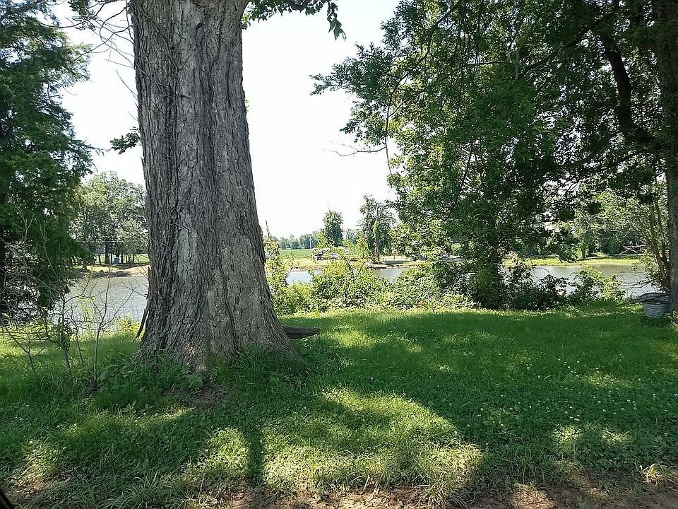 1st image of Kinnenman Lake Rd