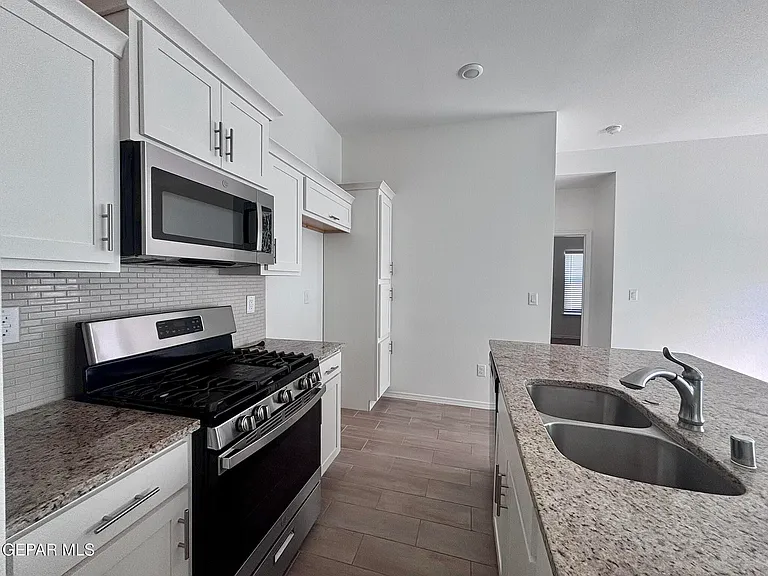 15213 Resolve Dr — Photo 5
