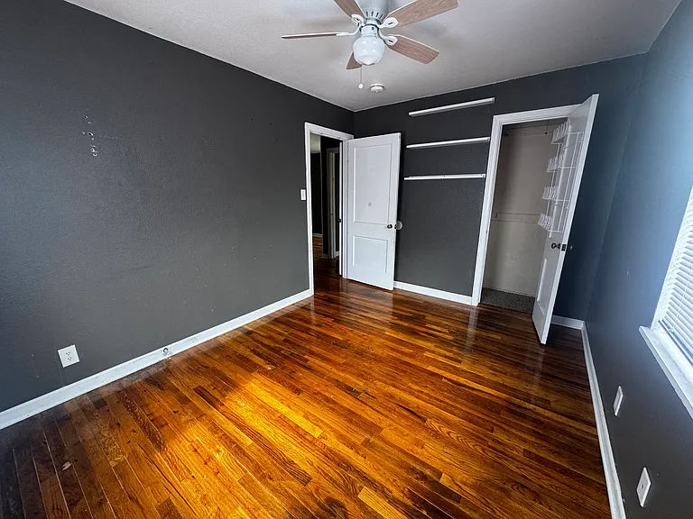 4212 S Van Buren St — Photo 10