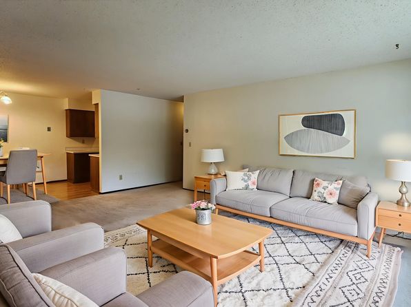 3024 9 1/2 St N #304