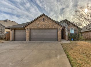 1004 NW 191st St, Edmond, OK 73012