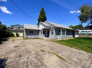 1688 NW Eden St, Roseburg, OR 97470