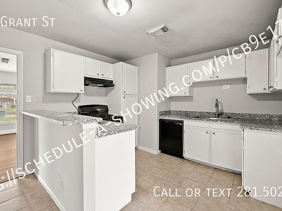 2nd image of 3112 Grant St