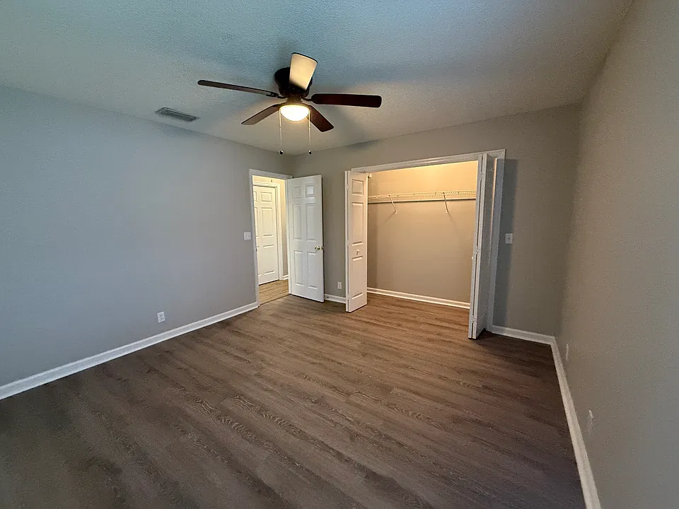269 Sandalwood Cir
