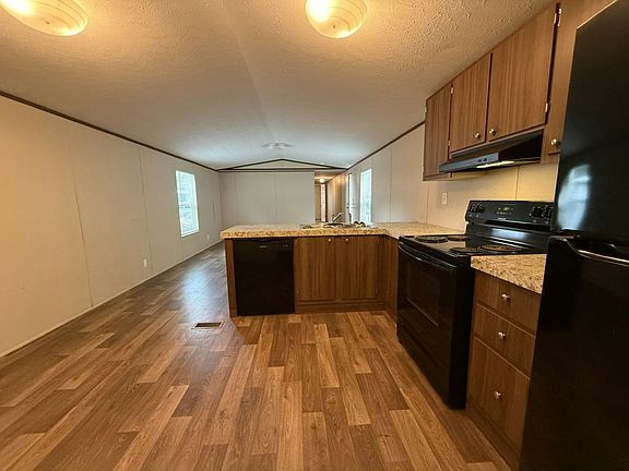4th image of 7400 Glen Leaf Dr #178