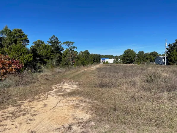 2011 Blankenship Rd, Navarre, FL 32566