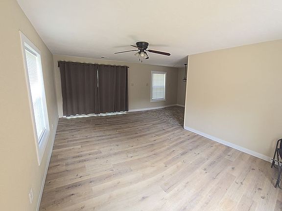 Living room, dinning area 