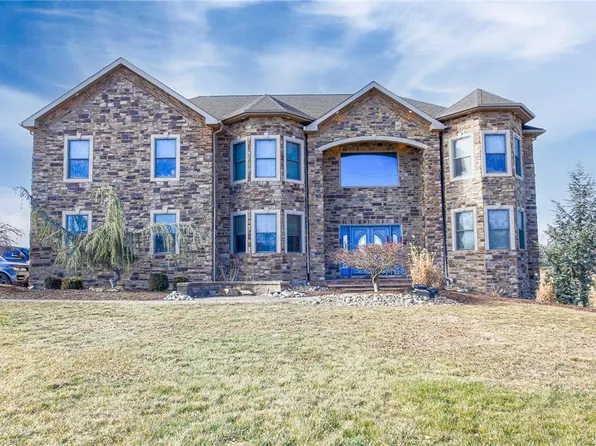 7265 Herber Rd, New Tripoli, PA 18066