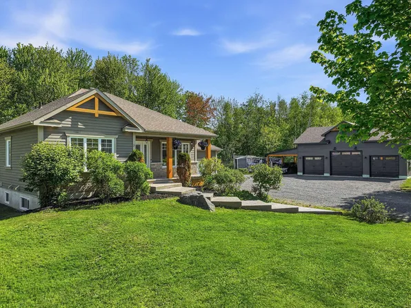 3 Rue #Beaupra, Granby, QC J2H 0G7