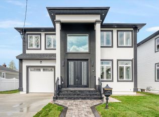 336 Lucille, Elmont, NY 11003