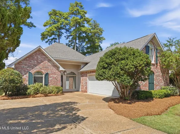 715 Esplanade Dr, Ridgeland, MS 39157