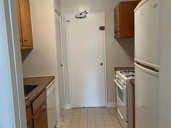 1830 Columbia Pike APT 301, Arlington, VA 22204