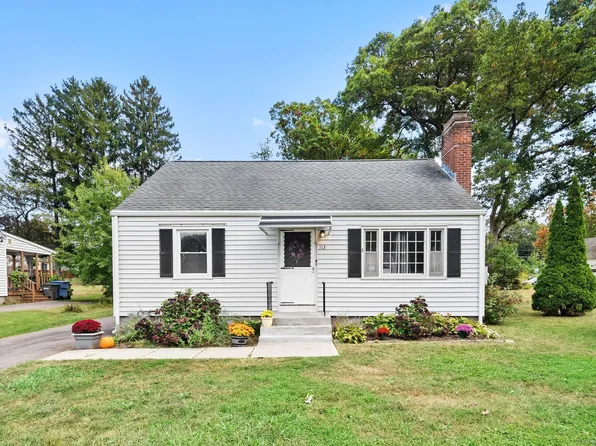 113 Hawthorne Street, Manchester, CT 06042