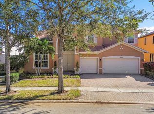 3858 W Hibiscus St, Fort Lauderdale, FL 33332