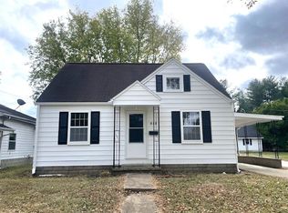 813 E Washington St, Monticello, IL 61856