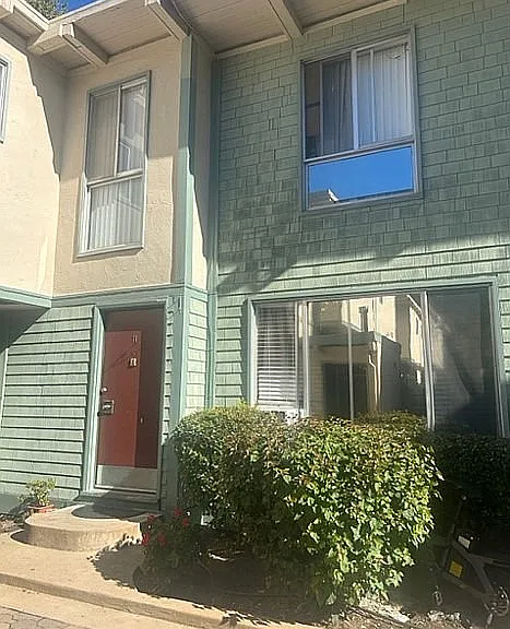 1350 Lincoln — Photo 3