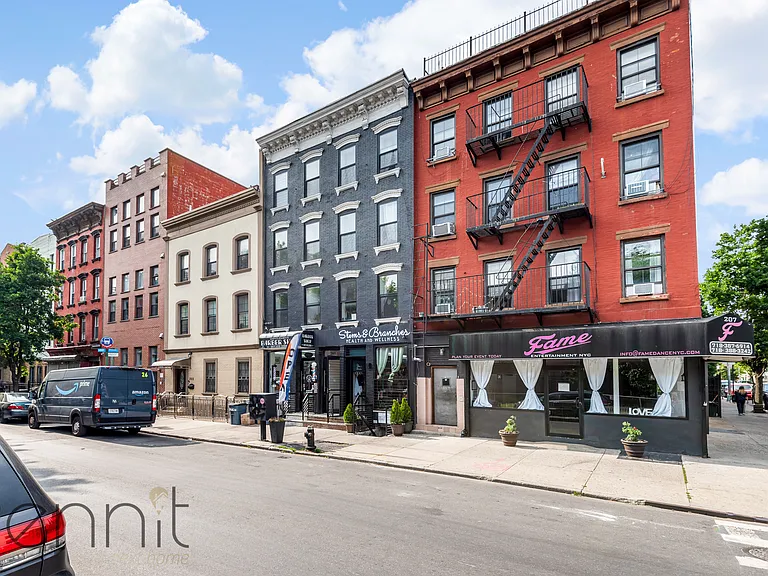 205 Johnson Ave #4R — Photo 12