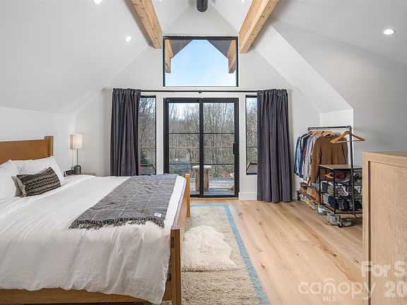 12th image of this home