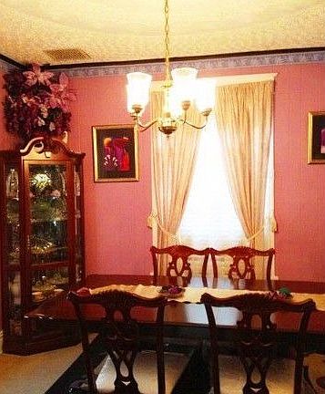 3rd image of 3239 Woodrow Ave