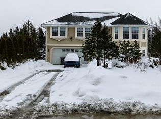 10 Hussey Place, Portugal Cove, NL A1M3K4