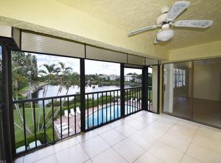 825 Ketch Dr APT 303, Naples, FL 34103