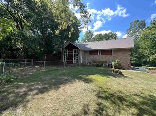 210 Elmwood Dr, Davison, MI 48423