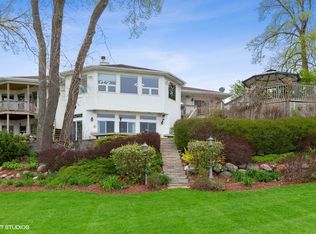 527 Circle Dr, Fox Lake, IL