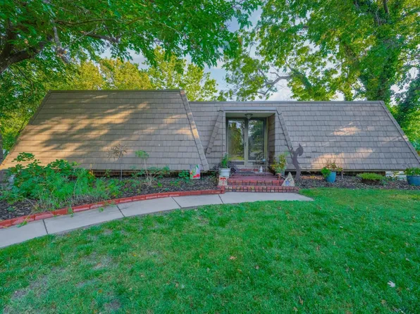 3016 W 21st St N, Wichita, KS 67203