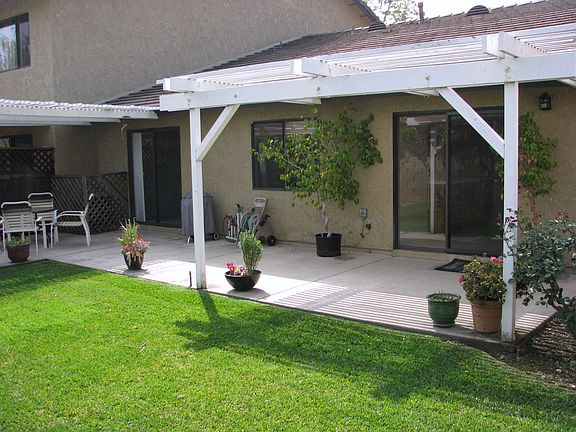 3rd image of 960 Sandstone Dr
